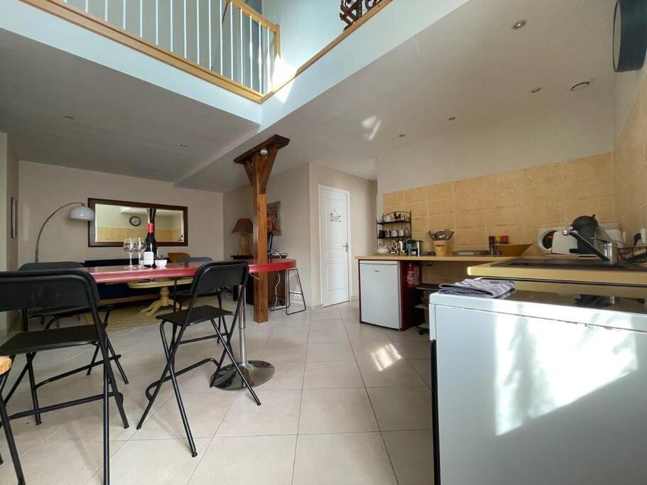 Logis Saint-Martin By Melrose Apartment ภายนอก รูปภาพ